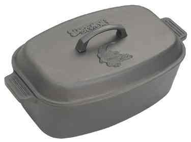 Cast Iron Oval Roaster or Roasting Pan